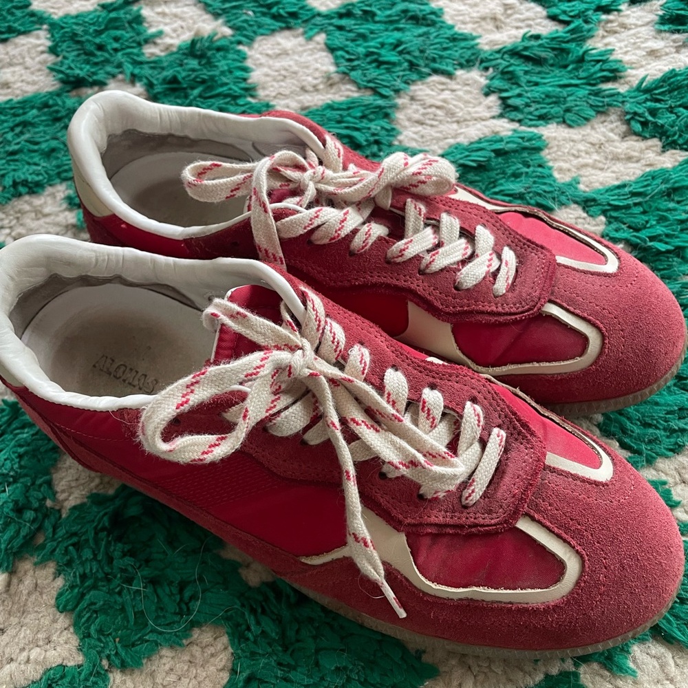 ALHOAS sneakers red size 8.5